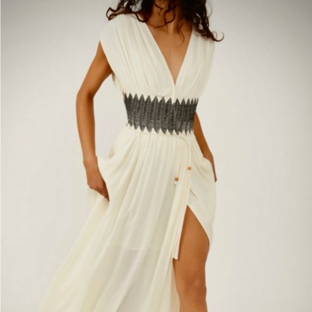 Free People Boho White Crinkle V-Neck Maxi Dress XS – Black Embroidered Waist